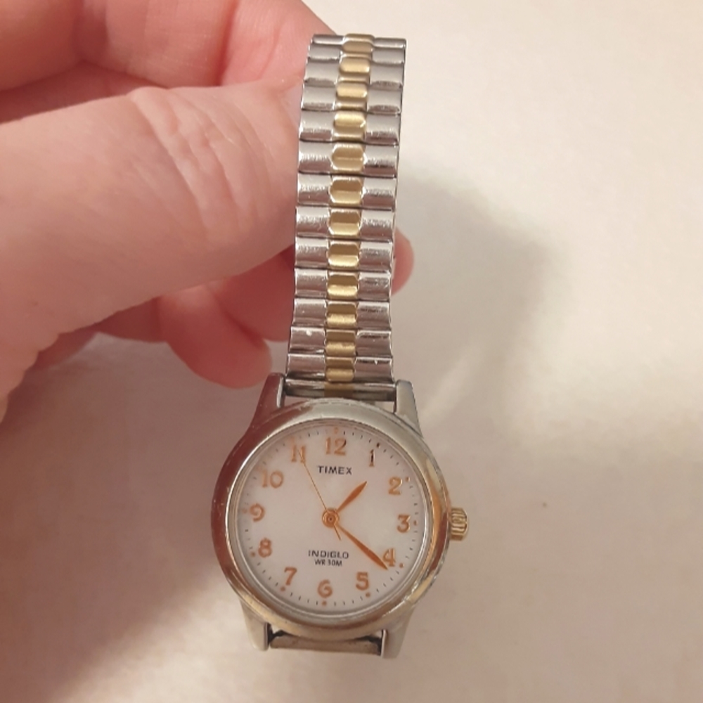🌞VINTAGE TIMEX WOMEN'S INDIGLO WATCH